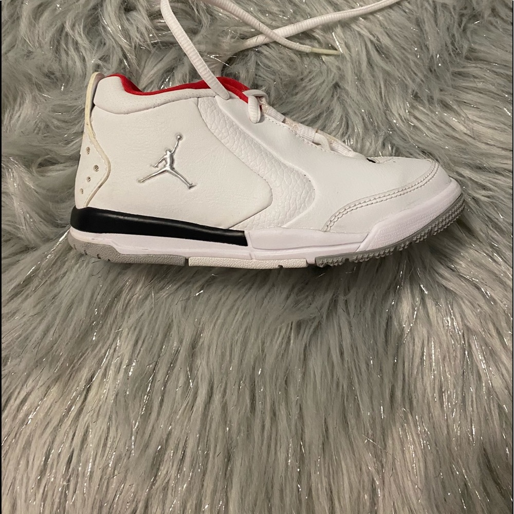 Boys shoes